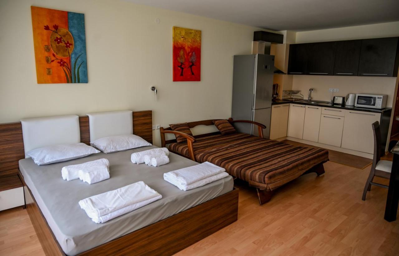 Panorama Fort Beach, Фамилно Студио Deluxe Sveti Vlas Ngoại thất bức ảnh