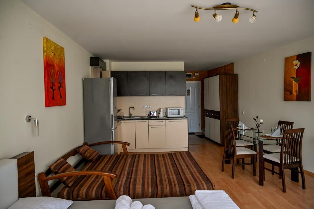 Panorama Fort Beach, Фамилно Студио Deluxe Sveti Vlas Ngoại thất bức ảnh